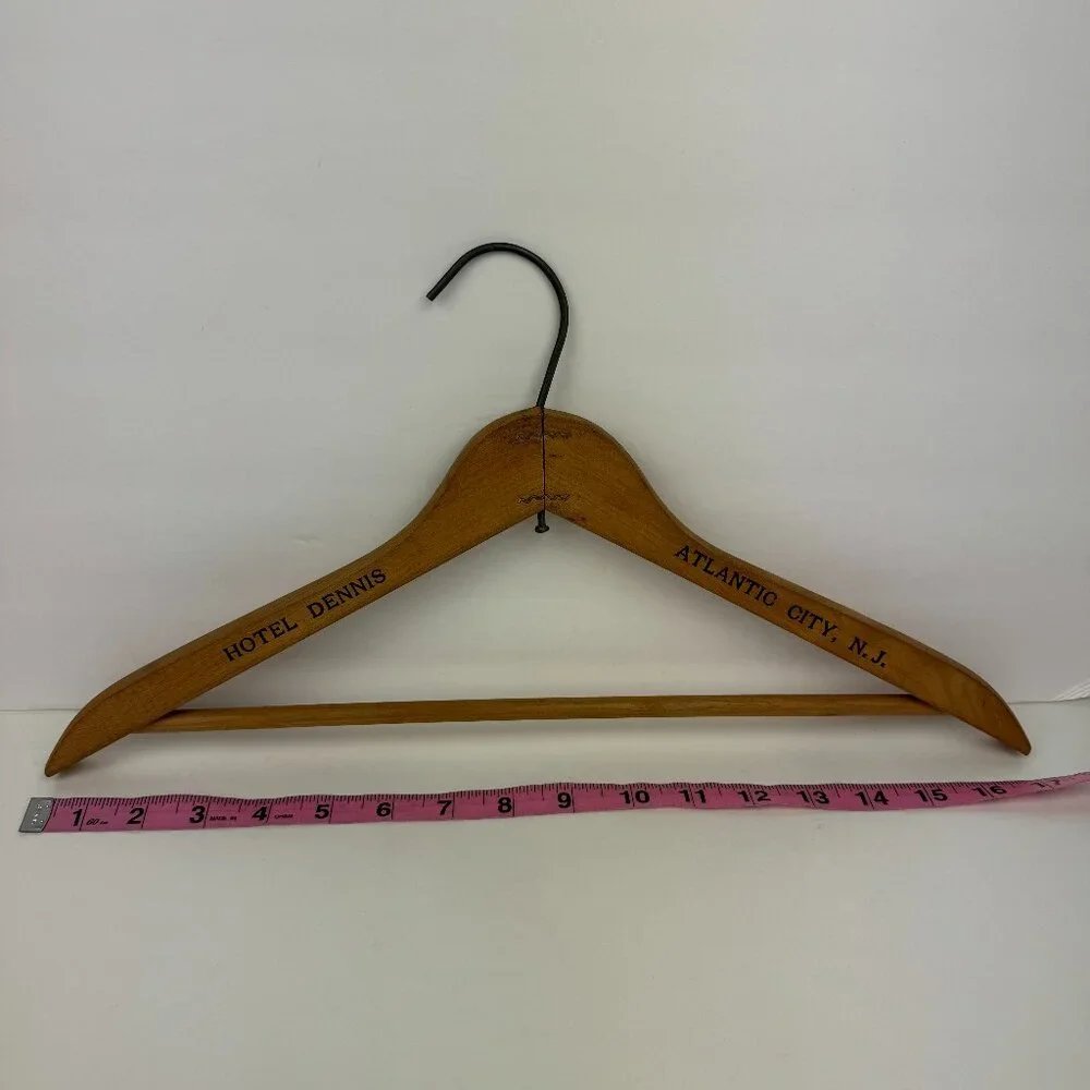 Vtg‎ Tan Wooden Hotel Dennis Atlantic City New Jersey NJ Clothing Jacket Hanger